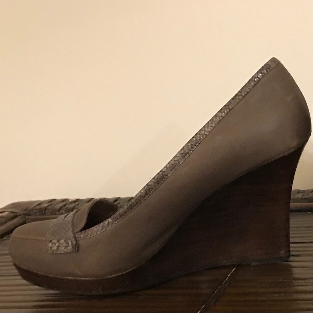 LOFT Loafer Wedge Size 7.5